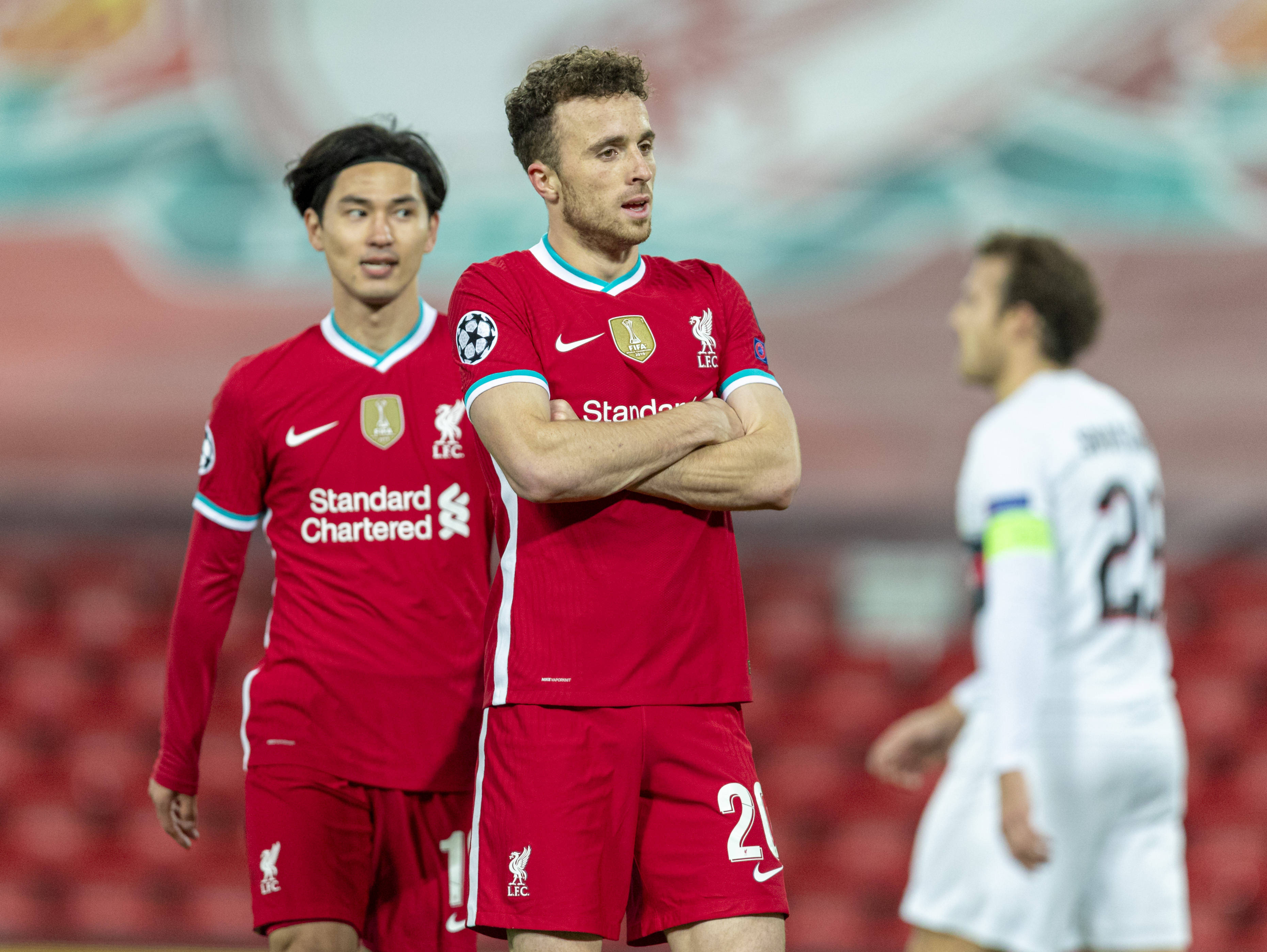 西亚卡姆在利物浦比赛中战术调整，赛事规则更新引发热议！